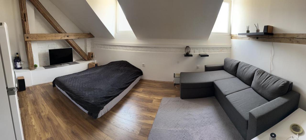 Central Studio Zagreb Buitenkant foto